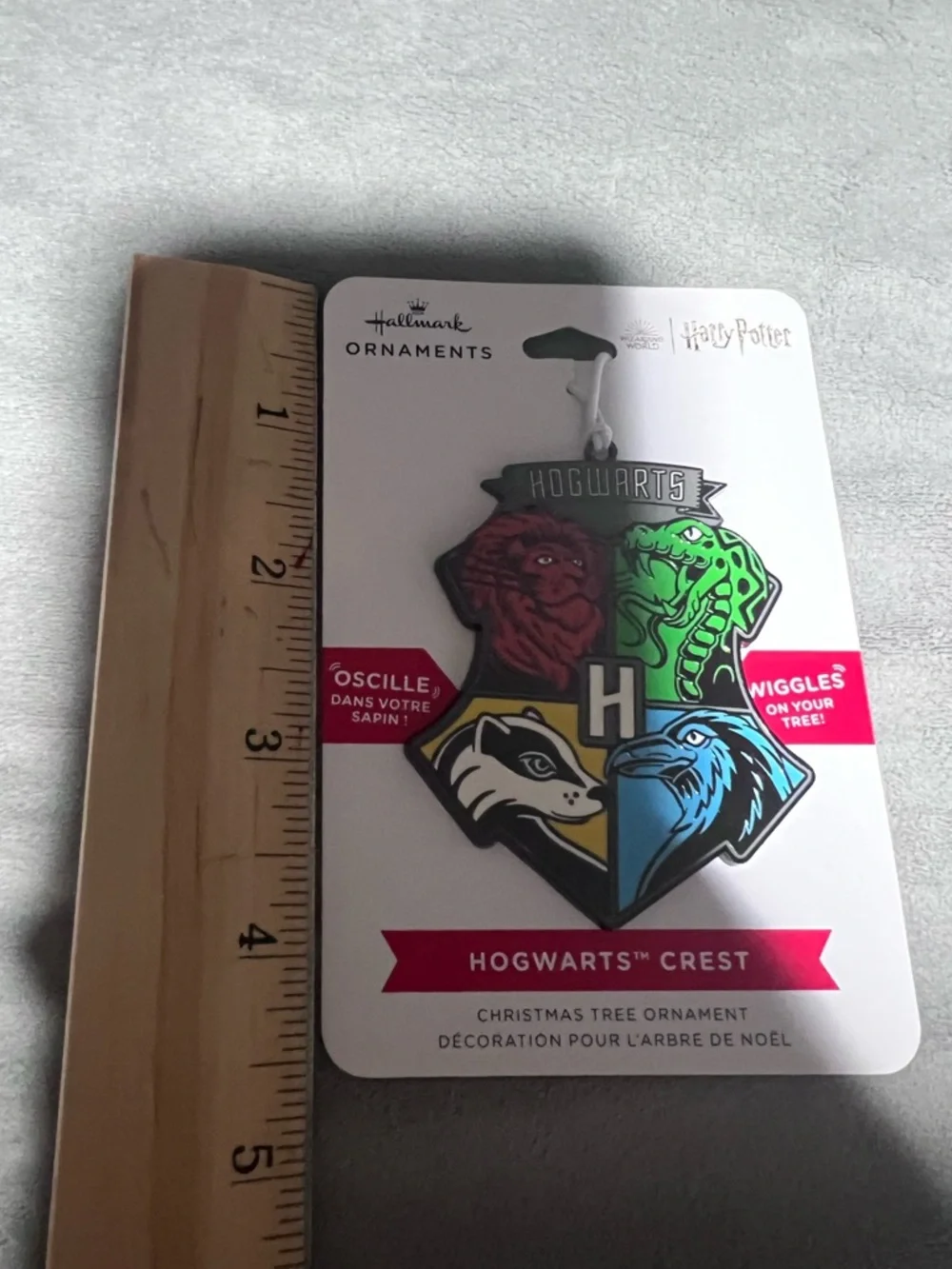 Hallmark Hogwarts Crest Harry Potter Ornament